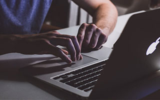 世界杯直播平台-拉奥斯：若纳坦·塔放倒姆巴佩应吃红牌，裁判的决定让人难以理解